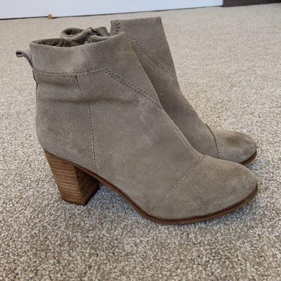 Toms Lanuda Suede taupe bootie - Picture 2 of 7